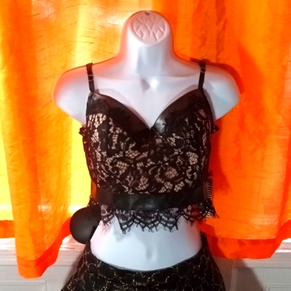 .... Bustier Top....